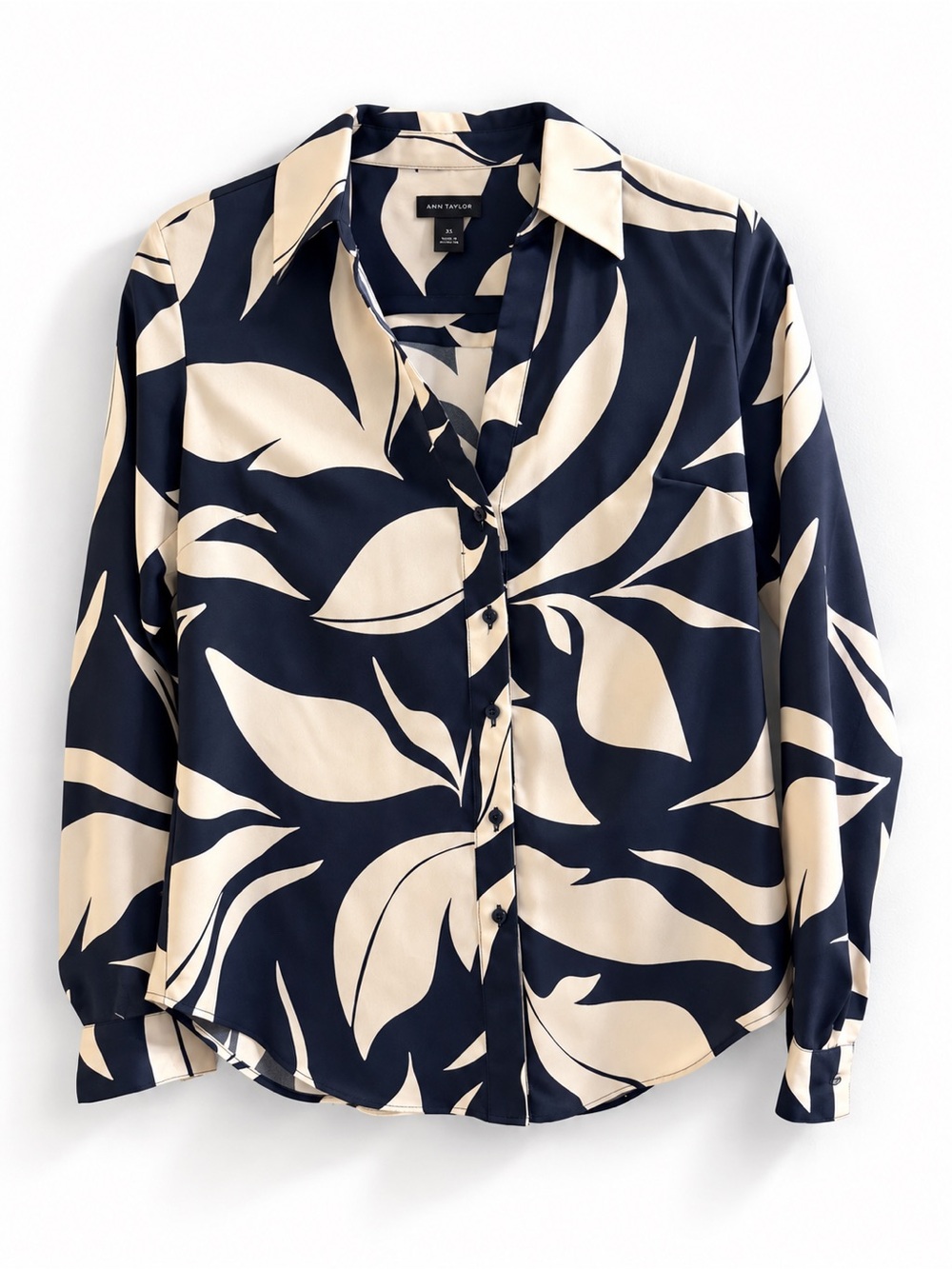 Ann Taylor Navy and Beige Leaf Print Button Down Blouse Size XS